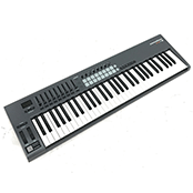 MIDIキーボード